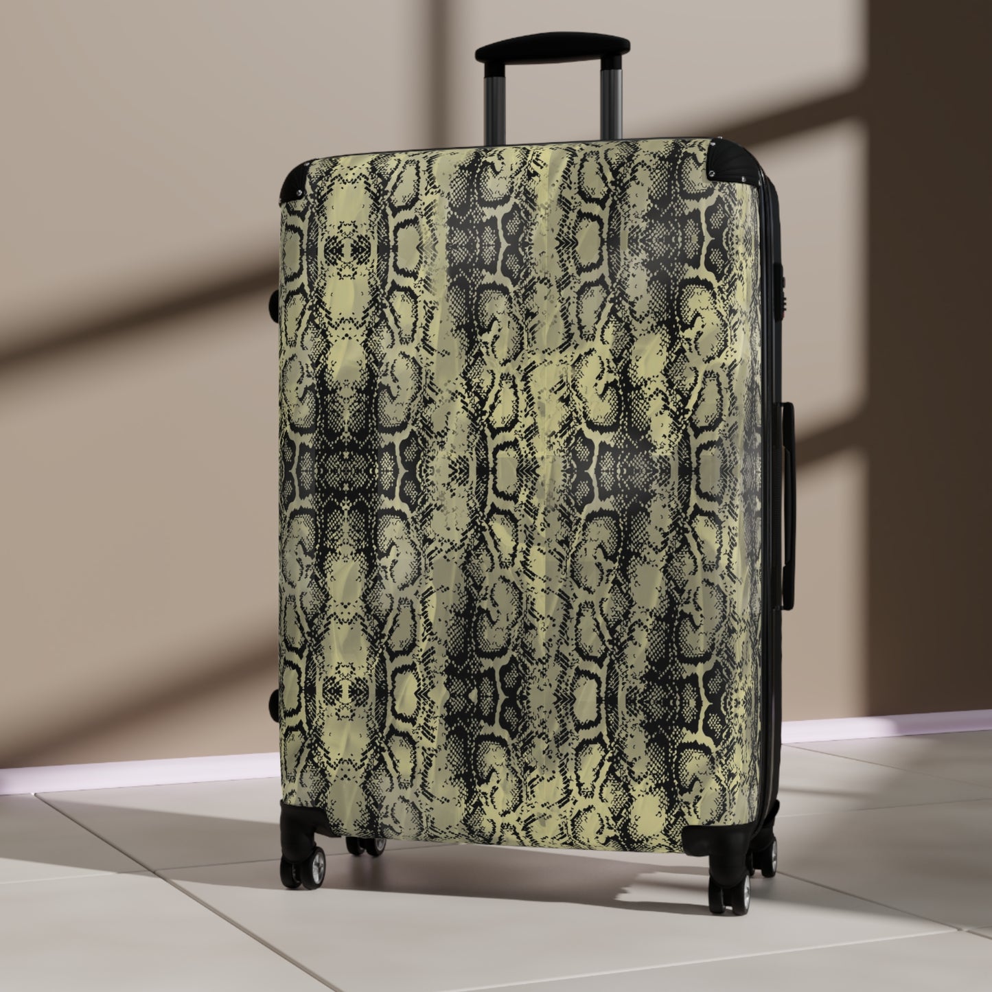 Stylish Snake Print Suitcase – Trendy Luggage for Fashion-Forward Travelers