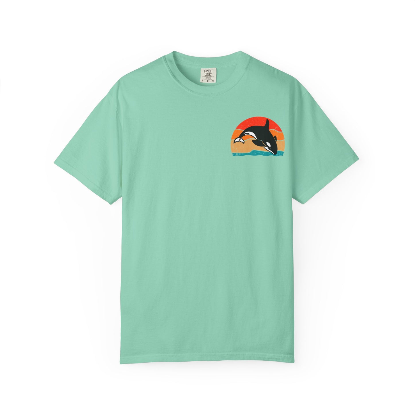 Ocean Sunset Orca Unisex T-Shirt - Relaxed, Vibrant Beach Vibes