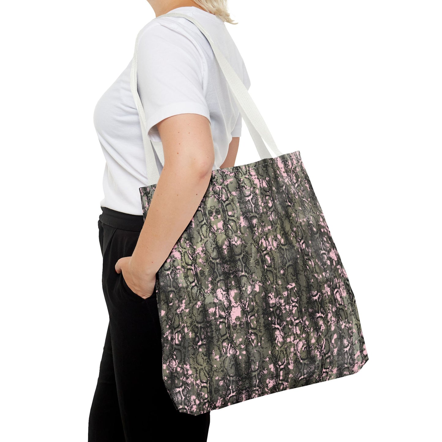 Trendy Camo Tote Bag - Stylish and Versatile Carryall