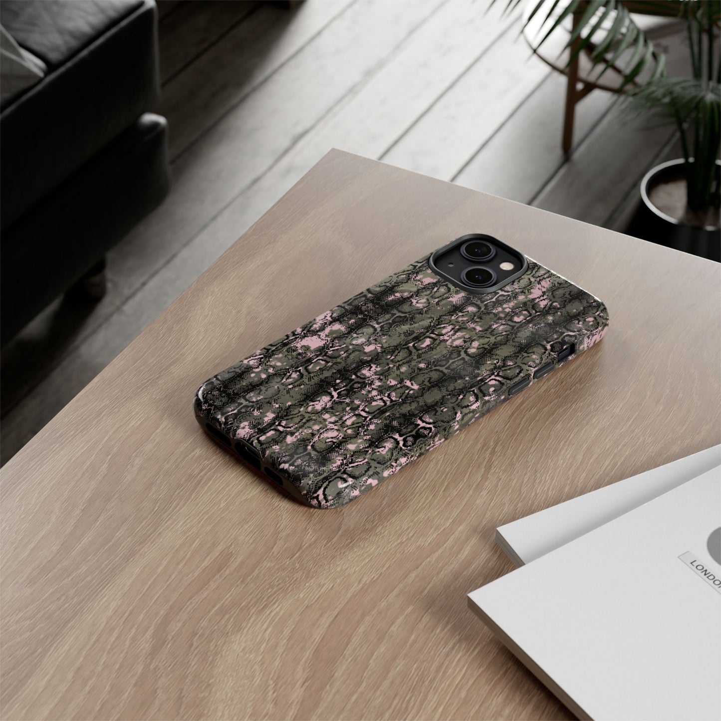 Camo Snake Pattern Phone Case – Rugged Protection Meets Bold Style Turn heads while protecting your phone with this fierce camo snake pattern case—where urban edge meets outdoor grit.
