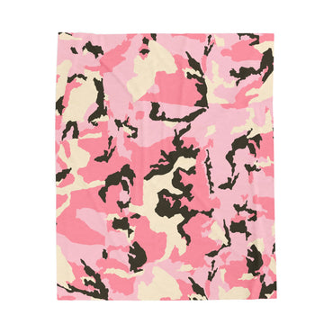Cozy Pink Camo Velveteen Plush Blanket - Perfect for Gifting and Home Comfort