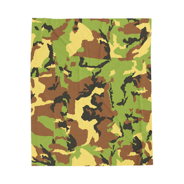 Camouflage Velveteen Plush Blanket - Cozy Outdoor Throw for Camping and Home