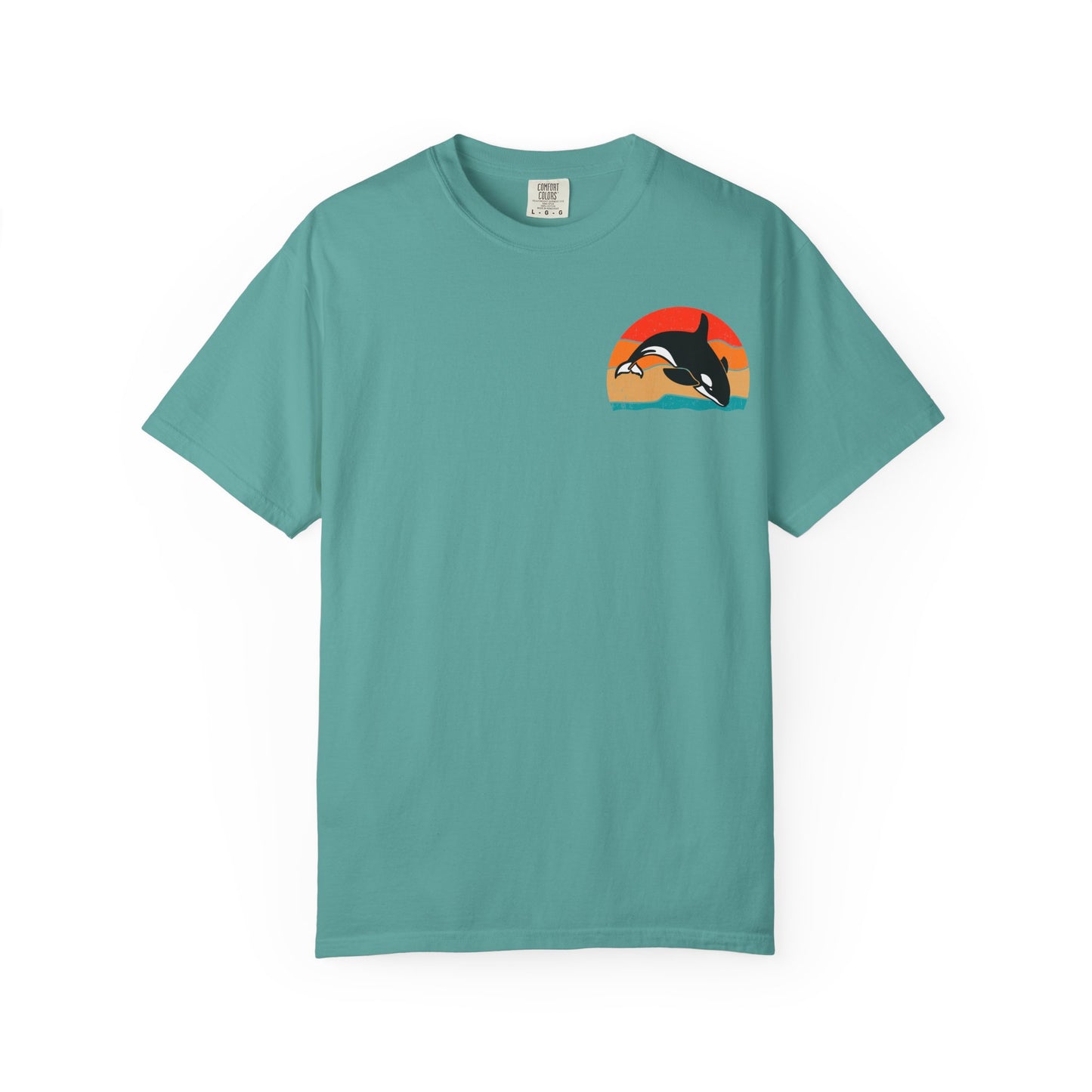 Ocean Sunset Orca Unisex T-Shirt - Relaxed, Vibrant Beach Vibes