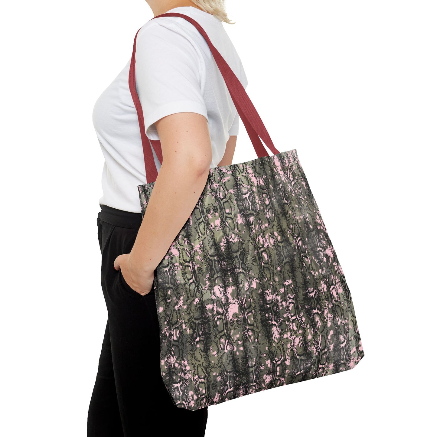 Trendy Camo Tote Bag - Stylish and Versatile Carryall