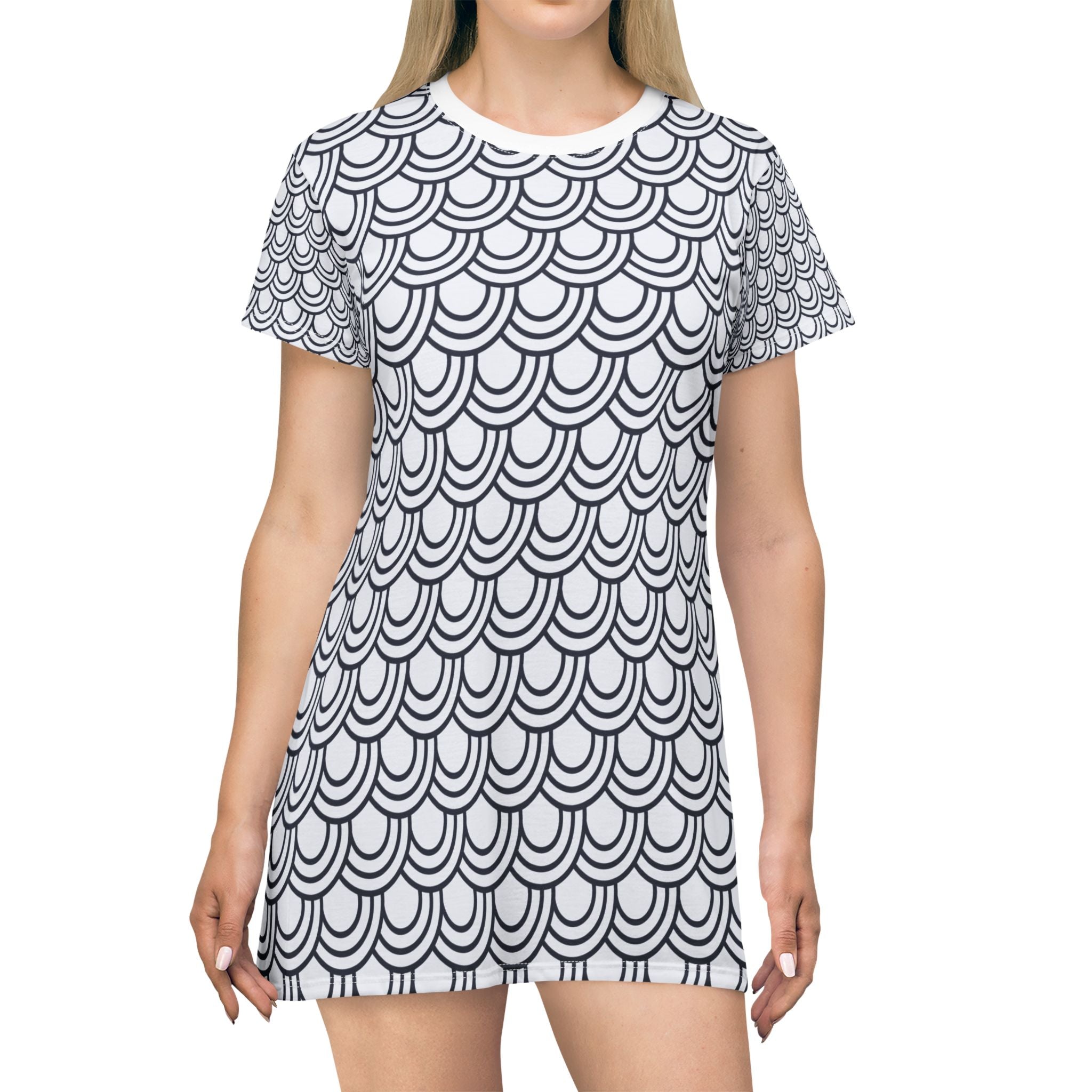 Chic Patterned T-Shirt Dress - Stylish, Comfortable, Perfect for Summer Outings