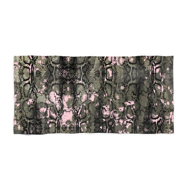 Stylish Snake Print Beach Towel - Perfect for Summer Getaways