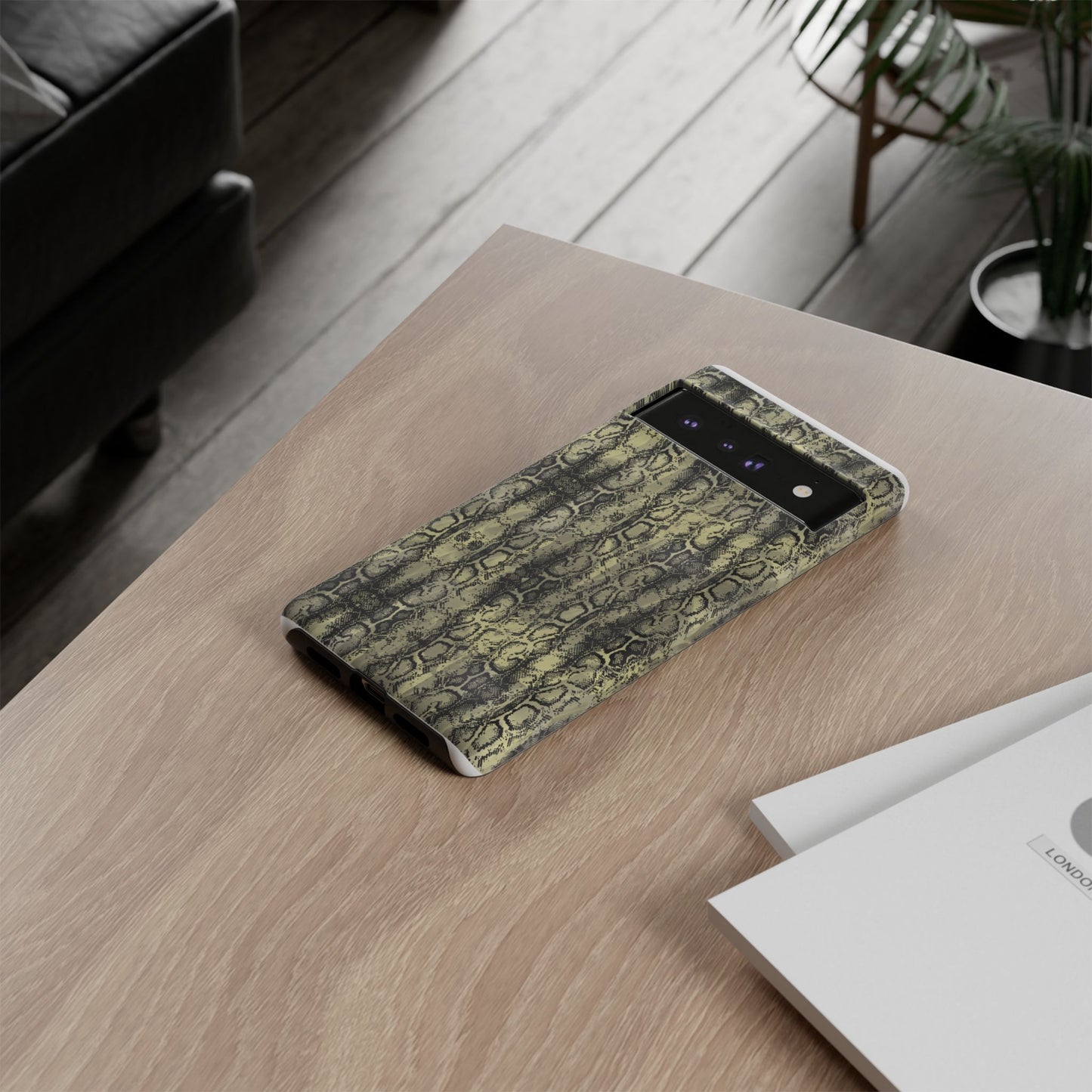 Snake Pattern Phone Case – Tough & Stylish Protection for Your Device Show off your wild side while keeping your phone protected with this sleek snake pattern case—designed for both fashion and function.