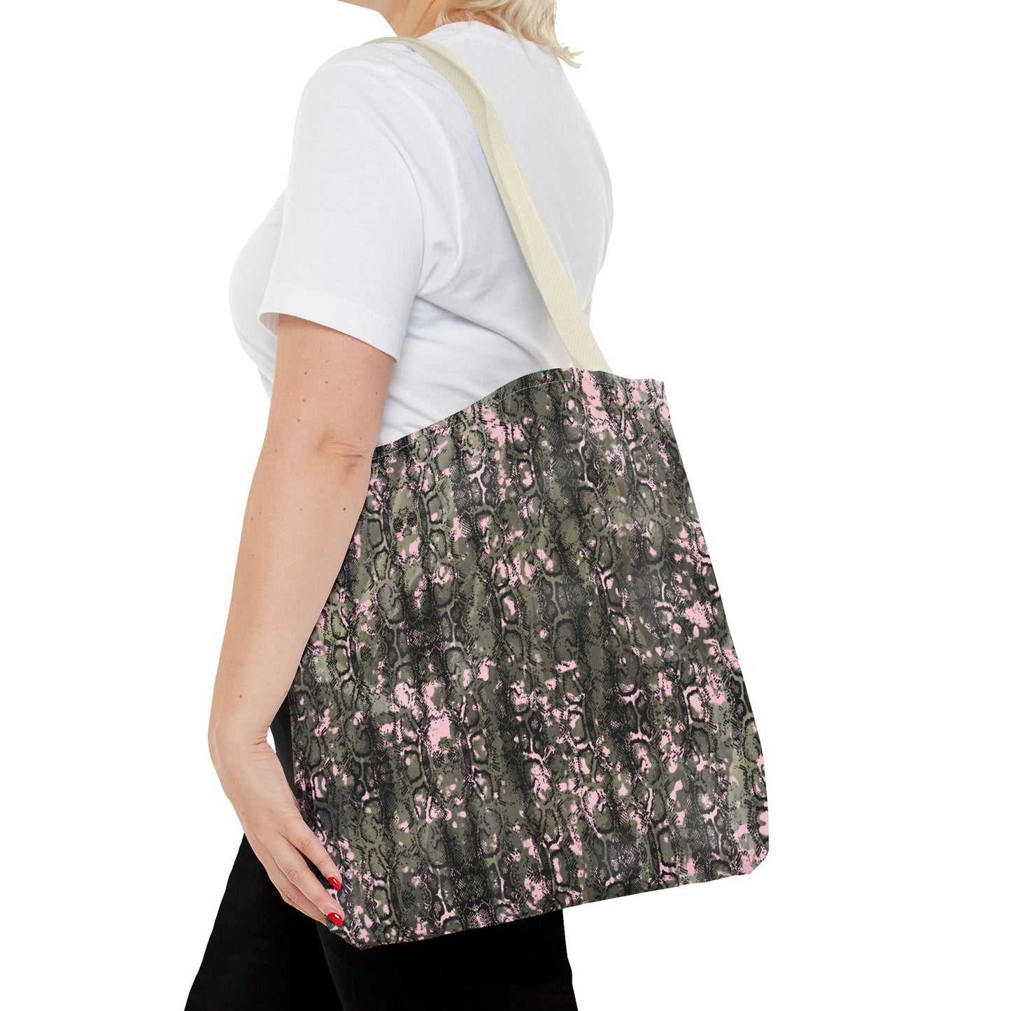 Trendy Camo Tote Bag - Stylish and Versatile Carryall