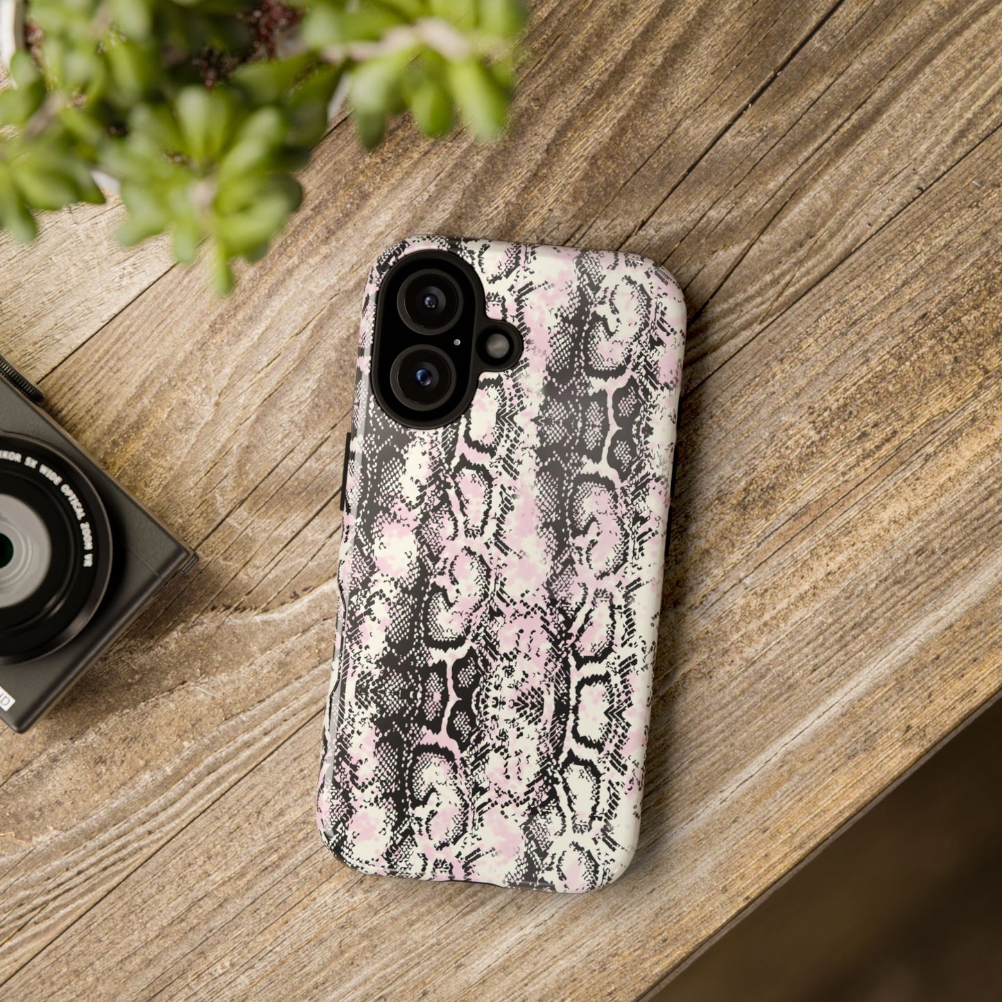 Stylish Snake Print Phone Case – Trendy Design, Tough Protection Make a bold fashion statement while keeping your phone safe with this sleek and durable snake print case.