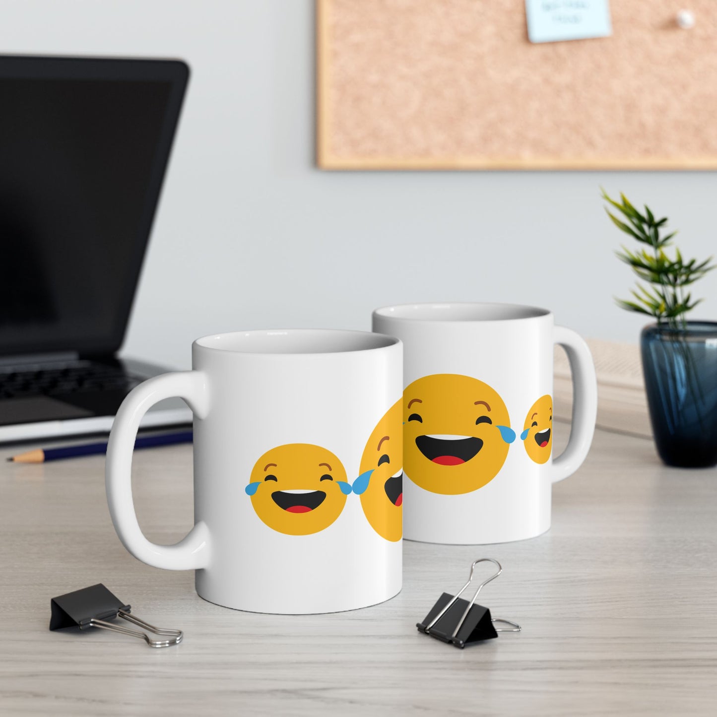 Smiley Face Ceramic Mug - Fun & Whimsical 11oz/15oz Coffee Cup for Gifts
