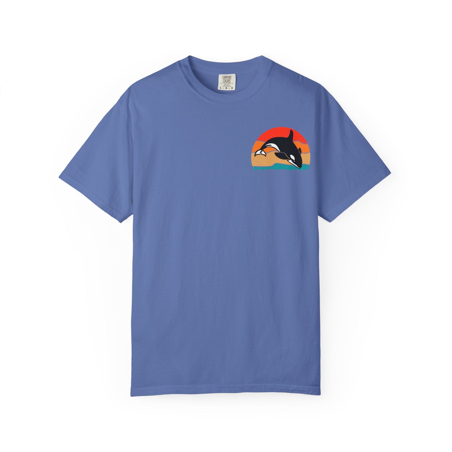Ocean Sunset Orca Unisex T-Shirt - Relaxed, Vibrant Beach Vibes