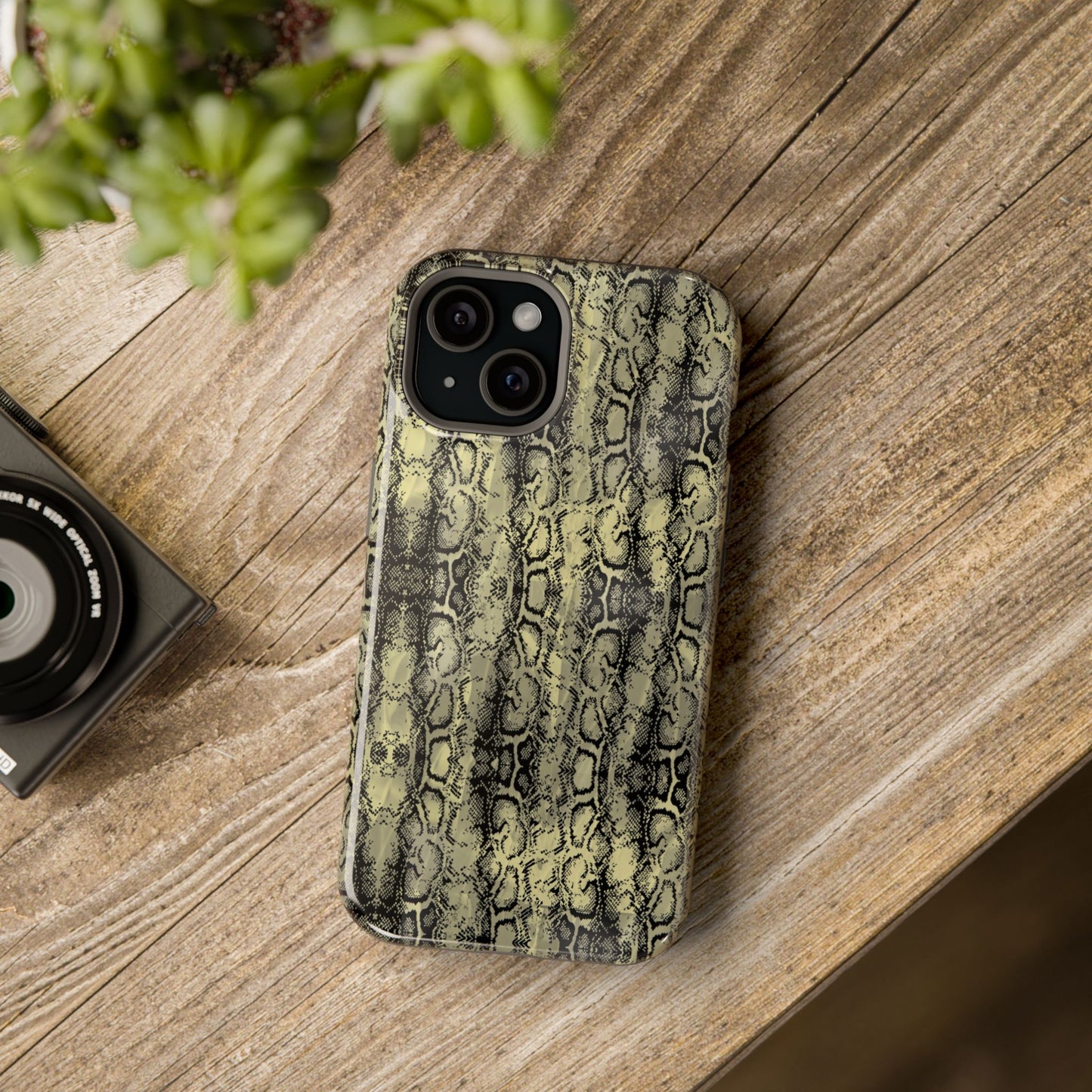 Stylish Snake Skin Magnetic Tough Case - Durable Protection for Your Phone