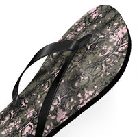 Trendy Pink Camouflage Flip Flops - Stylish Summer Sandals for Casual Wear
