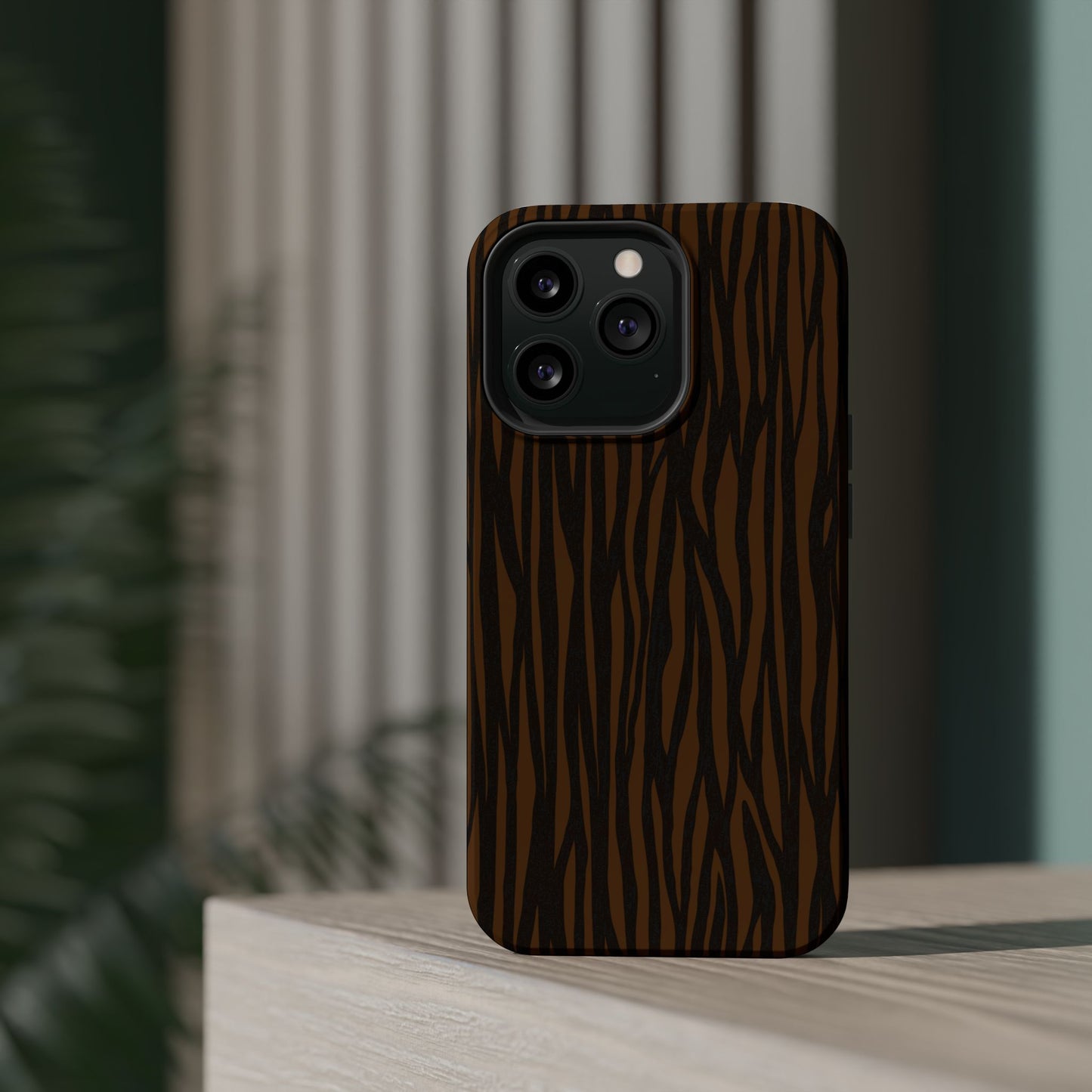 Stylish Magnetic Tough Phone Case - Bold Striped Design
