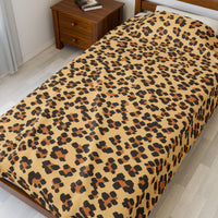 Cozy Leopard Print Velveteen Blanket for Snuggling and Home Decor