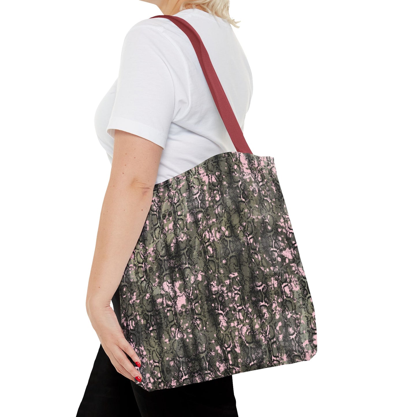 Trendy Camo Tote Bag - Stylish and Versatile Carryall