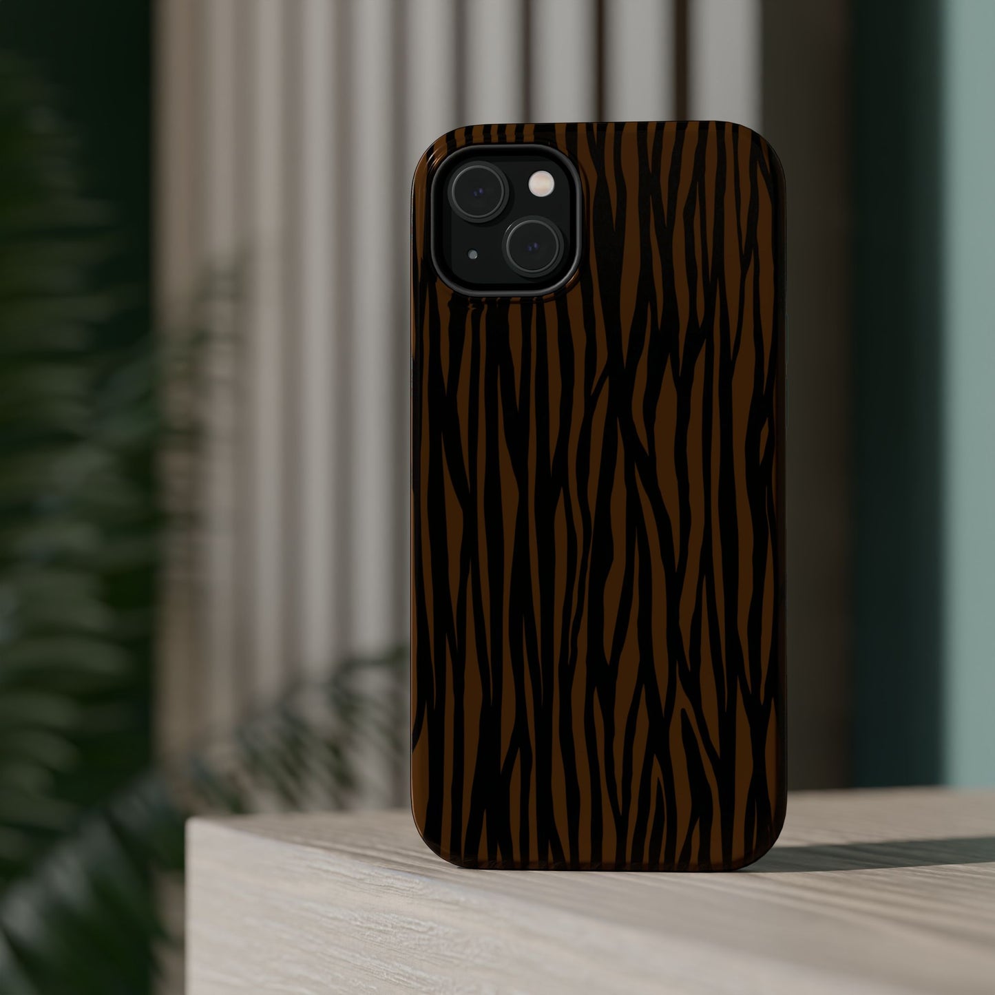 Stylish Magnetic Tough Phone Case - Bold Striped Design
