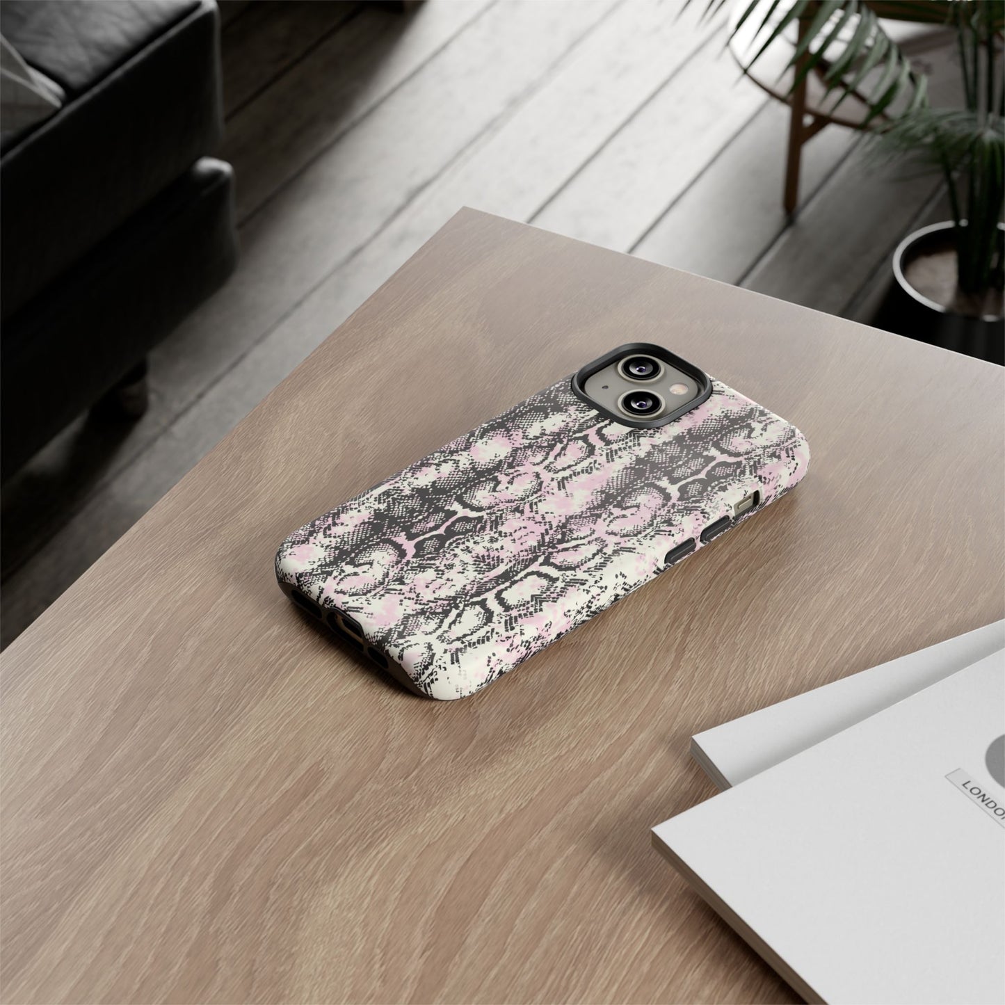Stylish Snake Print Phone Case – Trendy Design, Tough Protection  Make a bold fashion statement while keeping your phone safe with this sleek and durable snake print case.