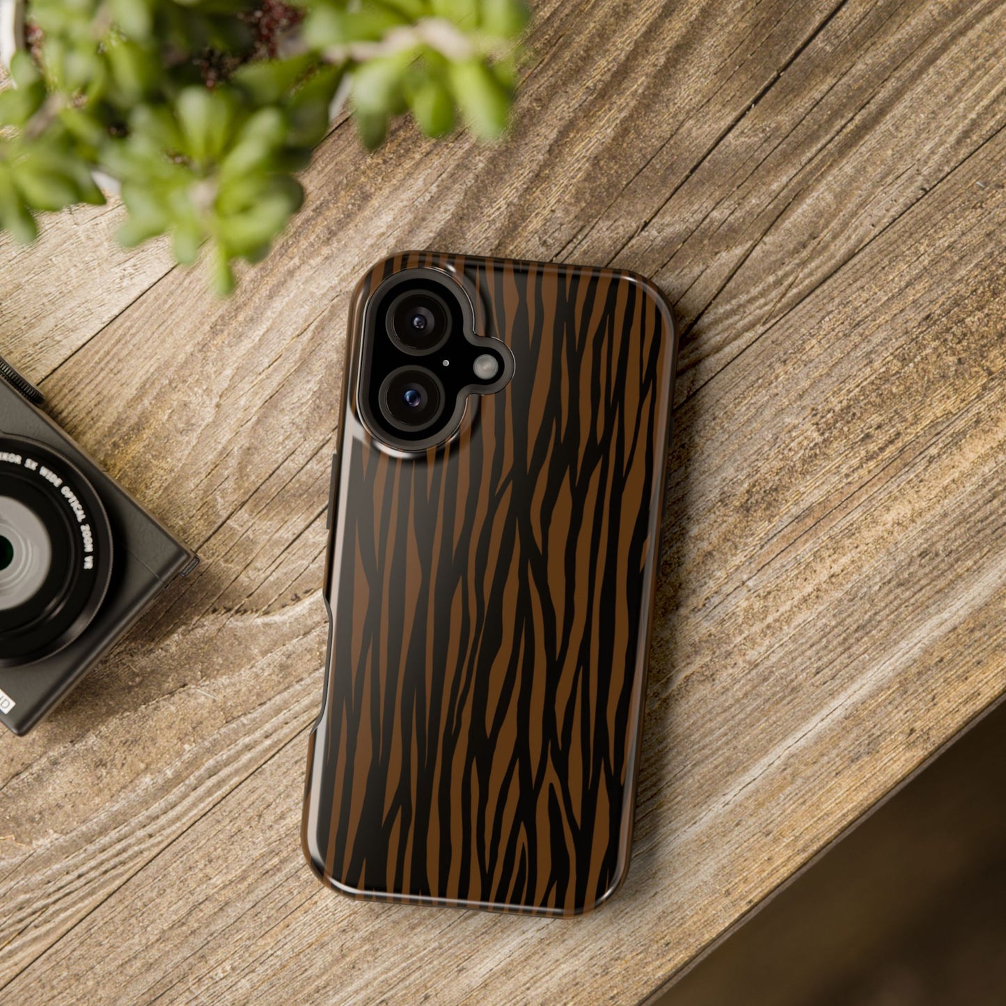 Stylish Magnetic Tough Phone Case - Bold Striped Design