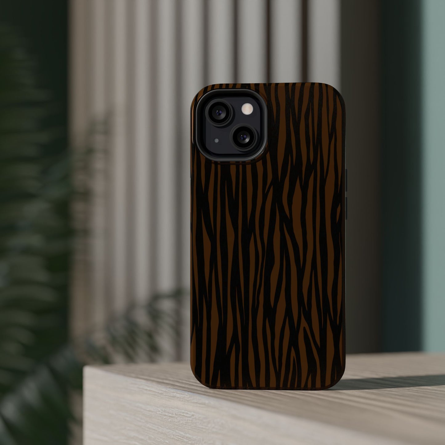 Stylish Magnetic Tough Phone Case - Bold Striped Design
