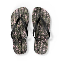 Trendy Pink Camouflage Flip Flops - Stylish Summer Sandals for Casual Wear