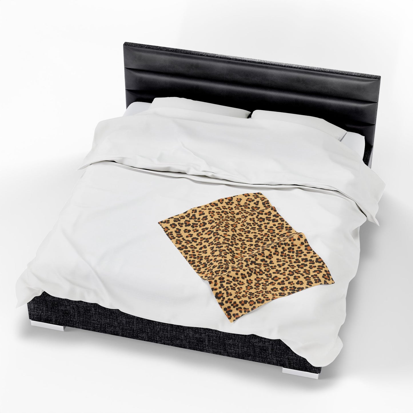 Cozy Leopard Print Velveteen Blanket for Snuggling and Home Decor