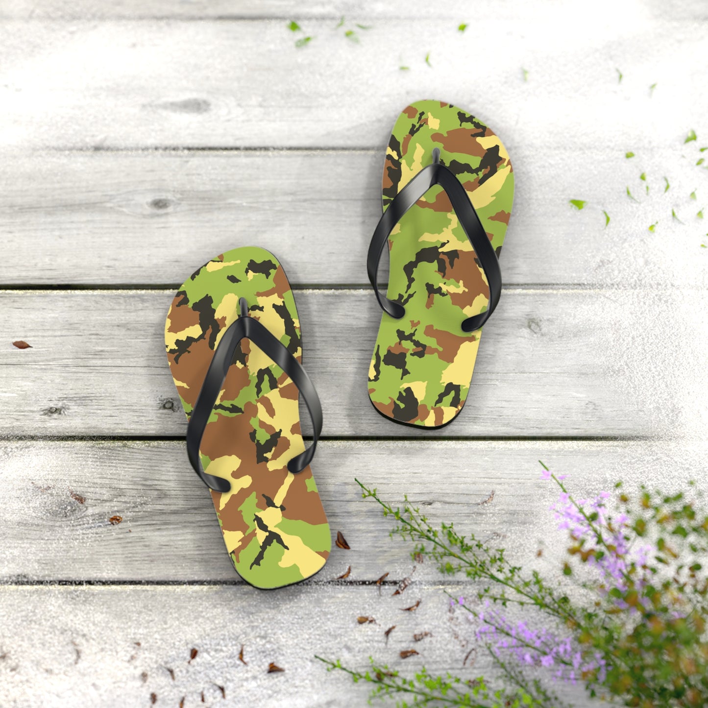 Camouflage Flip Flops - Stylish Summer Sandals for Outdoor Adventure