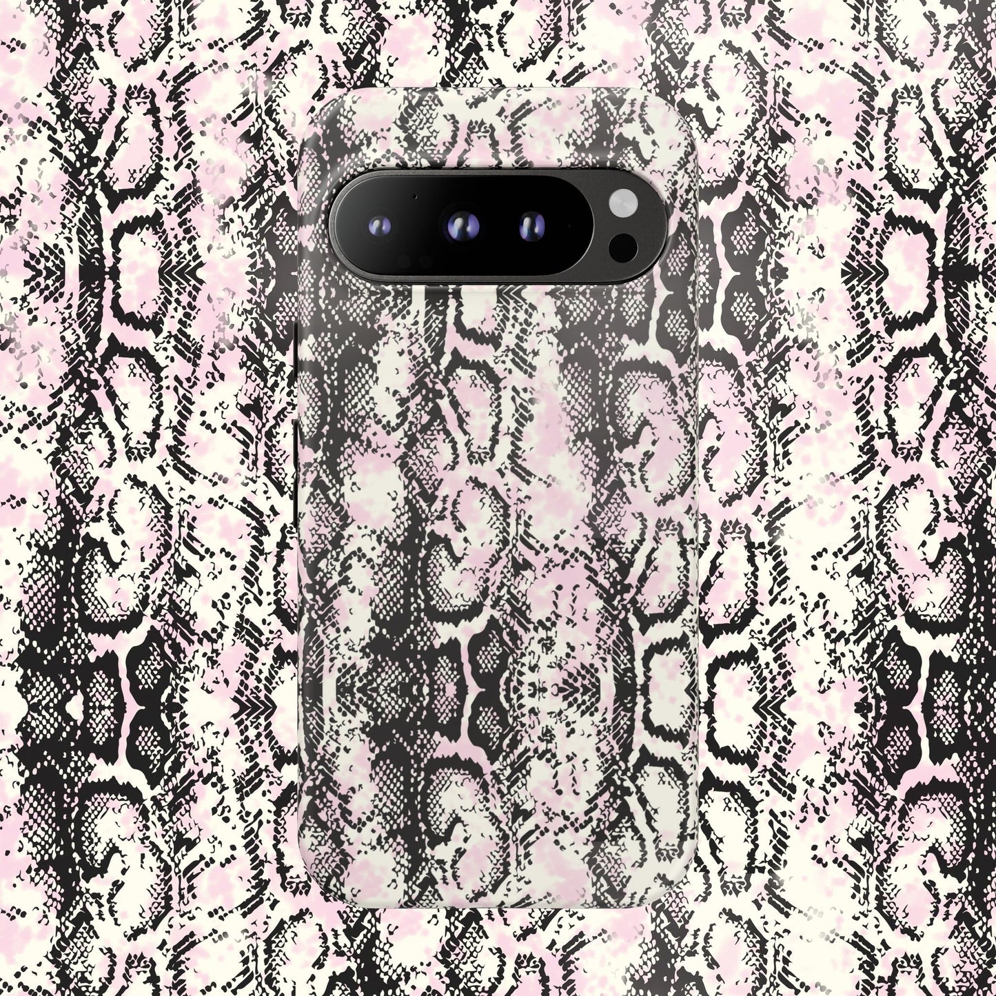 Stylish Snake Print Phone Case - Tough Protection for Trendsetters