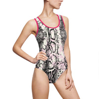 Stylish Snakeskin Women's One-Piece Swimsuit - Trendy Beachwear for Summer