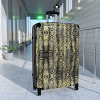 Stylish Snake Print Suitcase – Trendy Luggage for Fashion-Forward Travelers