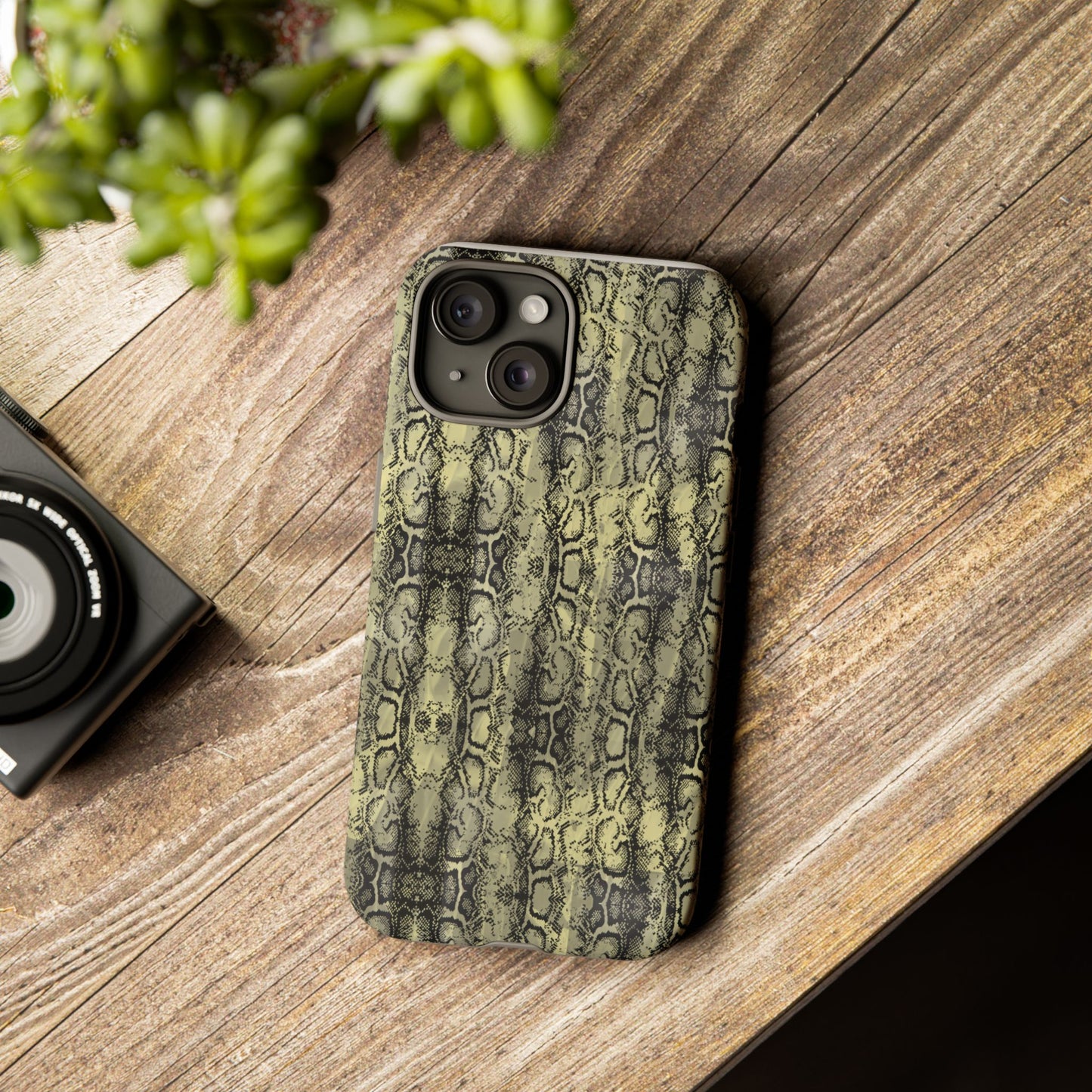 Snake Pattern Phone Case – Tough & Stylish Protection for Your Device  Show off your wild side while keeping your phone protected with this sleek snake pattern case—designed for both fashion and function.