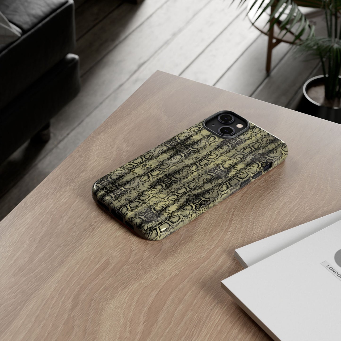 Snake Pattern Phone Case – Tough & Stylish Protection for Your Device  Show off your wild side while keeping your phone protected with this sleek snake pattern case—designed for both fashion and function.