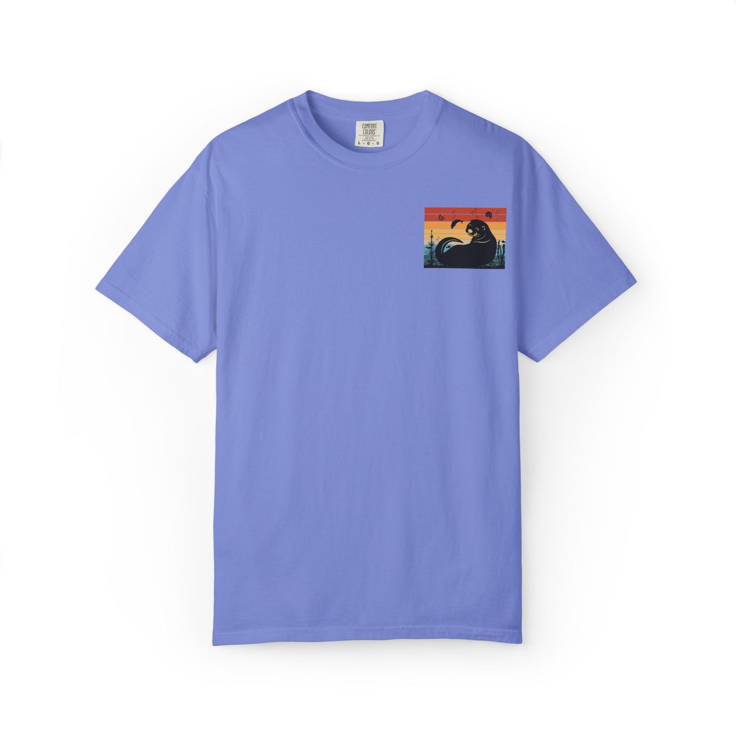 Retro Otter Graphic Unisex T-Shirt – Perfect for Animal Lovers