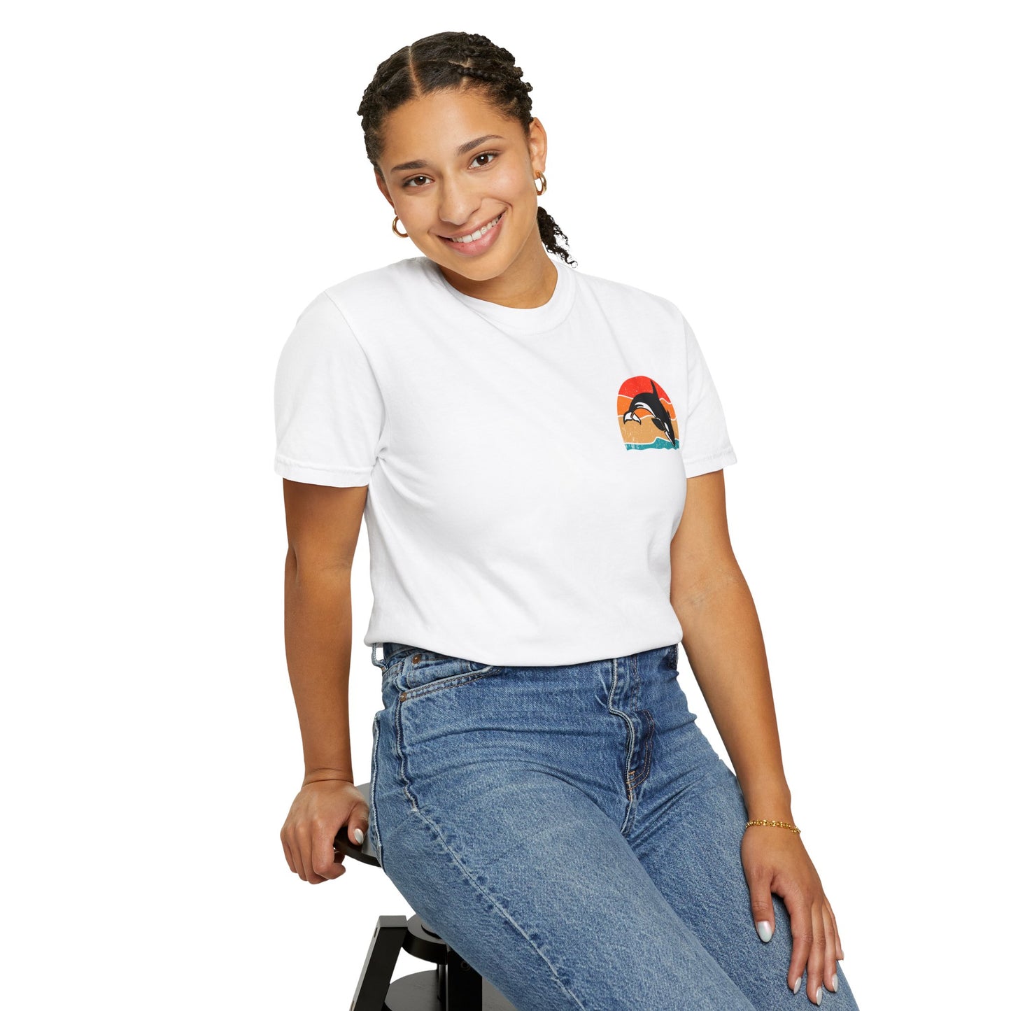 Ocean Sunset Orca Unisex T-Shirt - Relaxed, Vibrant Beach Vibes
