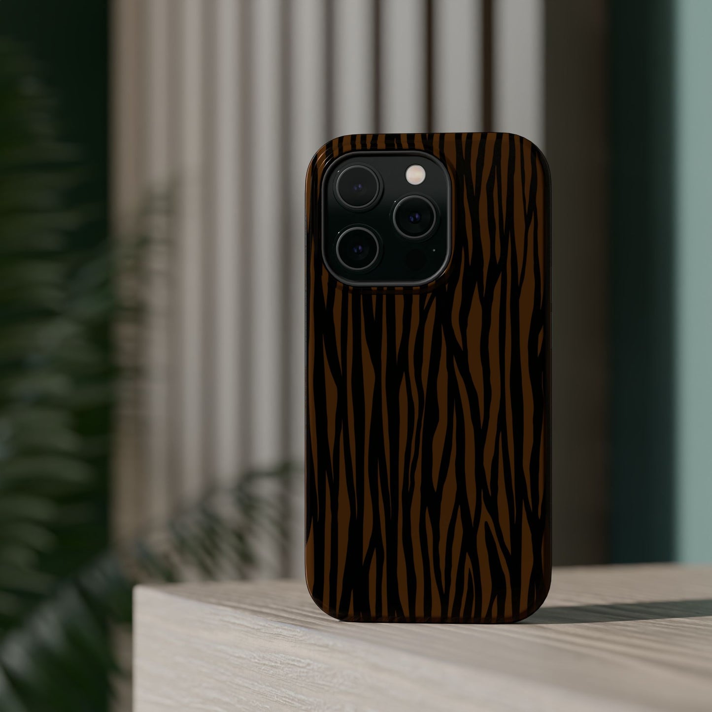 Stylish Magnetic Tough Phone Case - Bold Striped Design