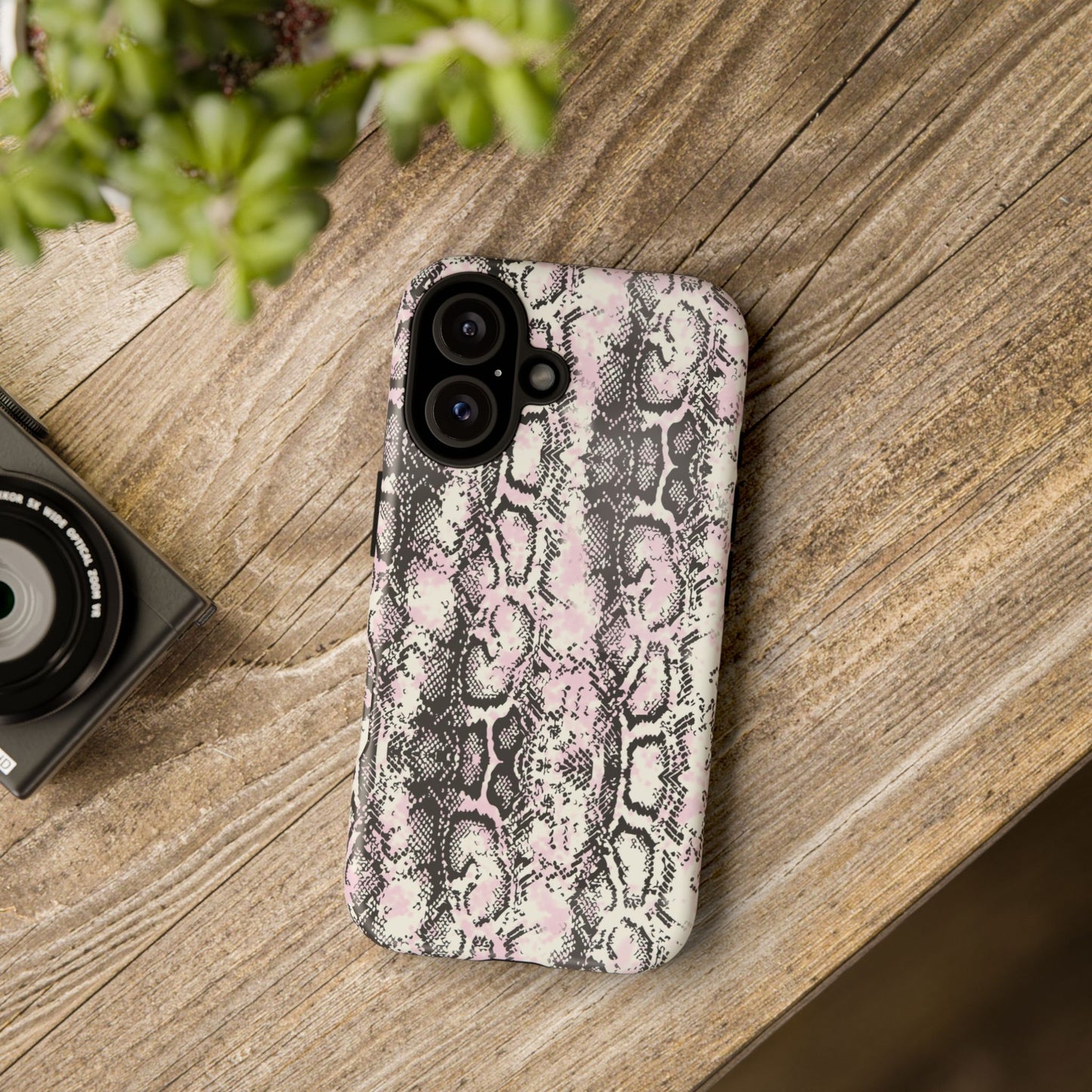 Stylish Snake Print Phone Case – Trendy Design, Tough Protection  Make a bold fashion statement while keeping your phone safe with this sleek and durable snake print case.