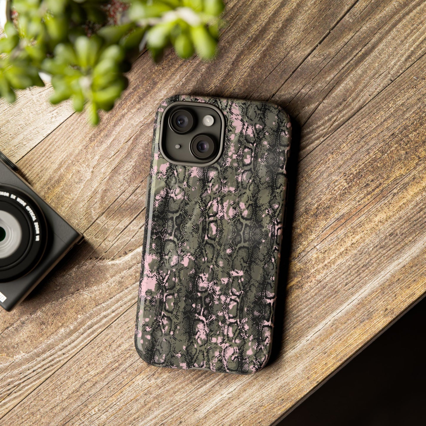 Stylish Snake Print Phone Case for Tough Protection