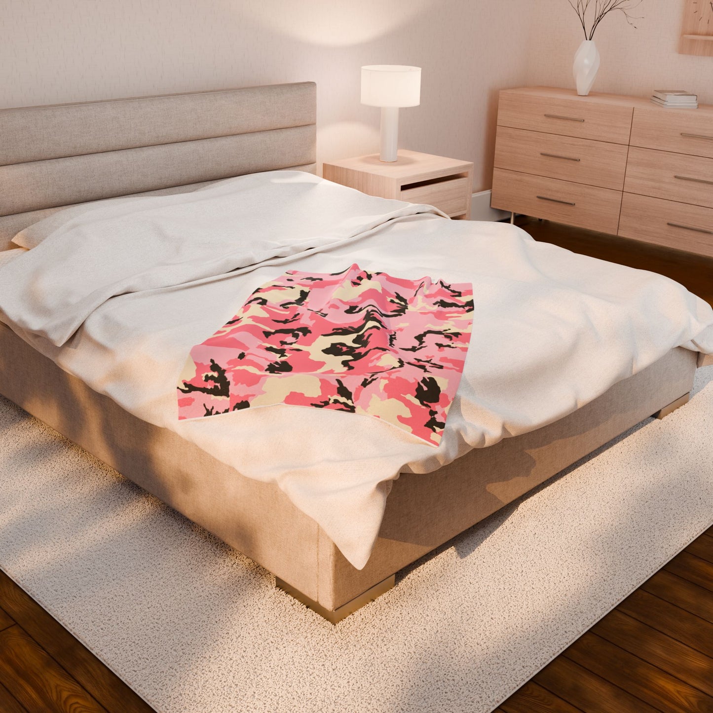 Cozy Pink Camo Velveteen Plush Blanket - Perfect for Gifting and Home Comfort