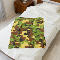 Camouflage Velveteen Plush Blanket - Cozy Outdoor Throw for Camping and Home