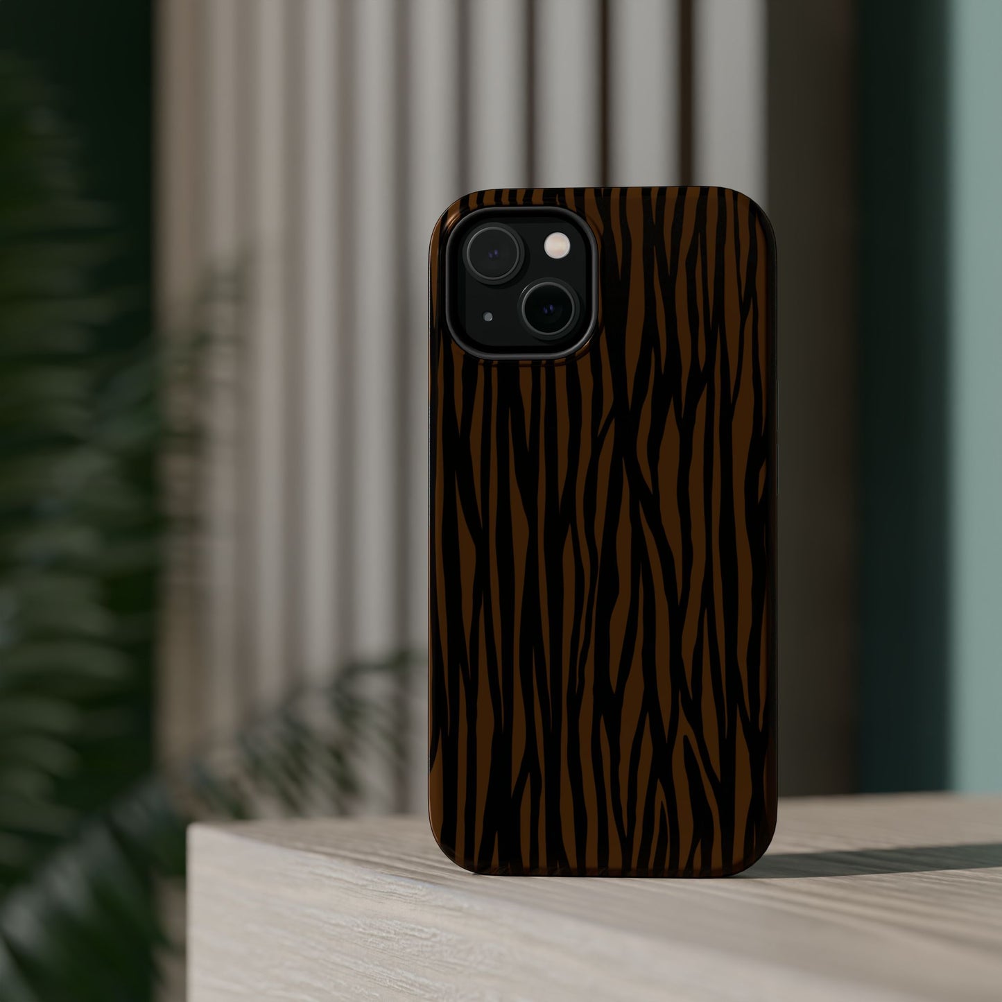 Stylish Magnetic Tough Phone Case - Bold Striped Design