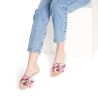 Stylish Women's Removable-Strap Sandals - Trendy Pink Camo Design