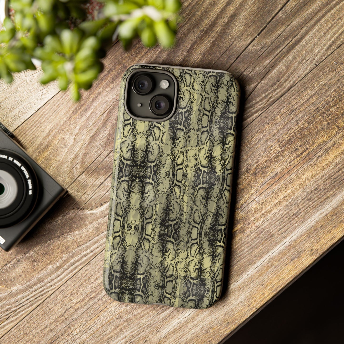 Snake Pattern Phone Case – Tough & Stylish Protection for Your Device  Show off your wild side while keeping your phone protected with this sleek snake pattern case—designed for both fashion and function.