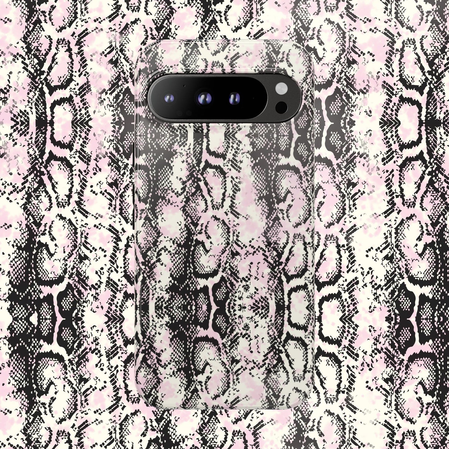Stylish Snake Print Phone Case - Tough Protection for Trendsetters