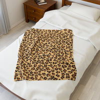 Cozy Leopard Print Velveteen Blanket for Snuggling and Home Decor