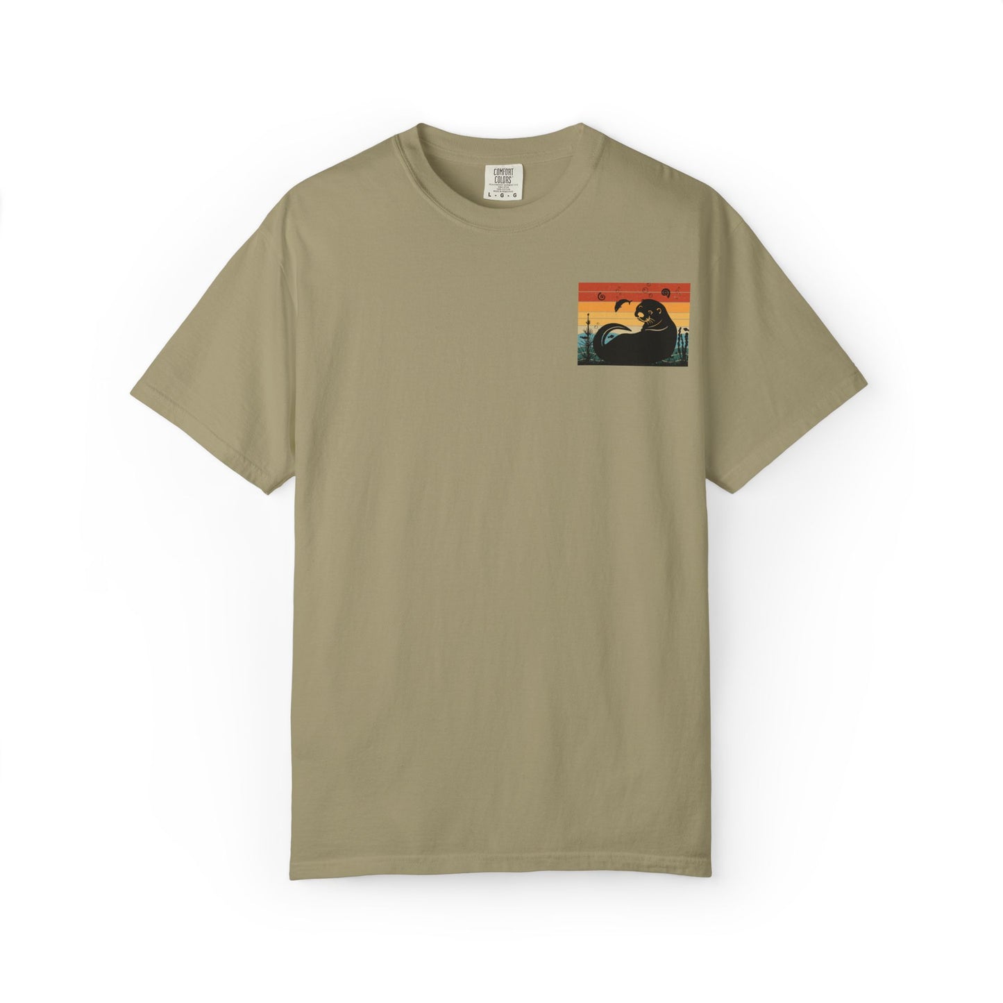 Retro Otter Graphic Unisex T-Shirt – Perfect for Animal Lovers
