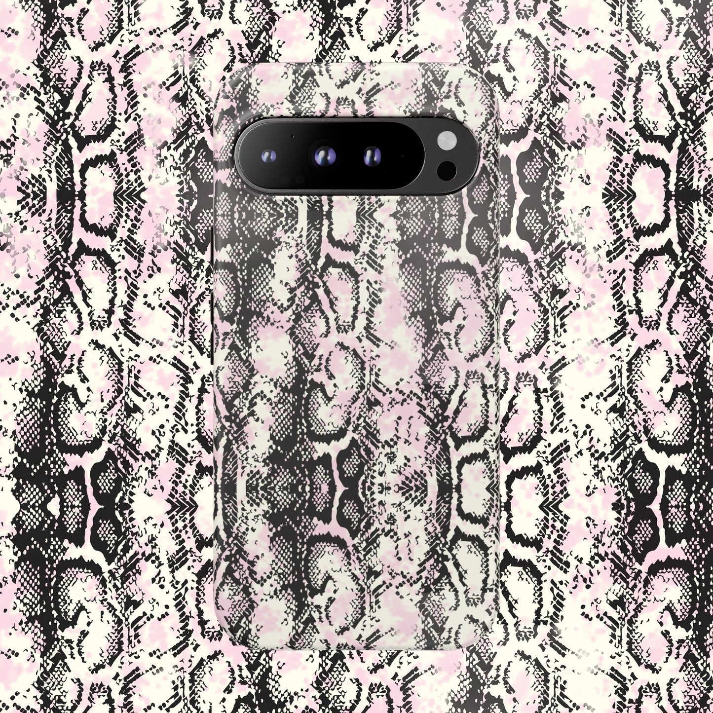 Stylish Snake Print Phone Case - Tough Protection for Trendsetters