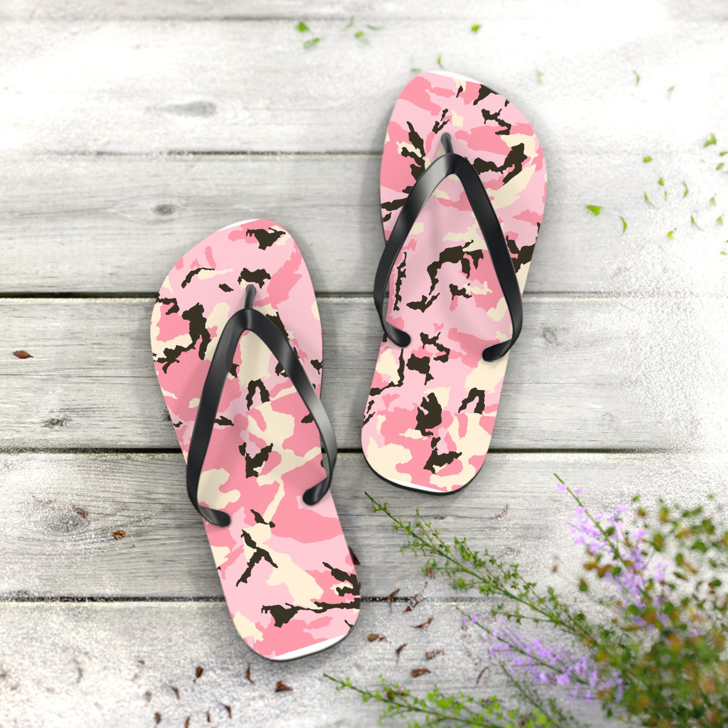 Stylish Pink Camo Flip Flops - Trendy Summer Footwear for Beach & Pool